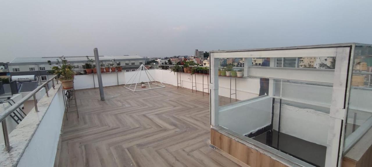 Rvr Abode -Private Rooms بنغالور المظهر الخارجي الصورة
