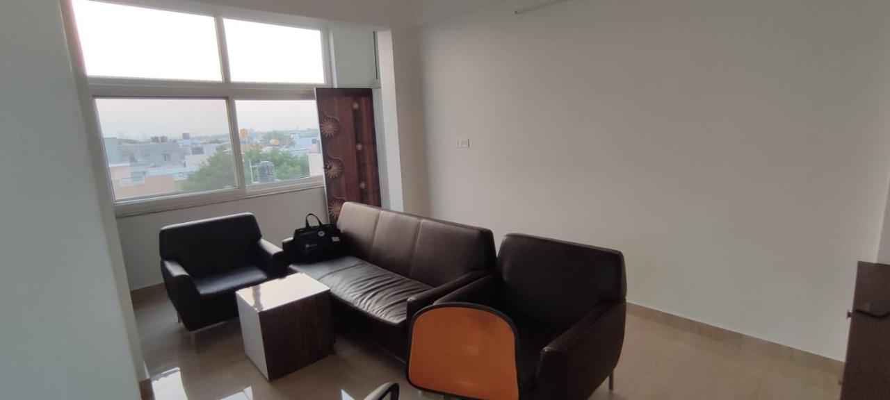 Rvr Abode -Private Rooms بنغالور المظهر الخارجي الصورة