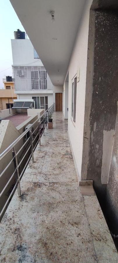 Rvr Abode -Private Rooms بنغالور المظهر الخارجي الصورة