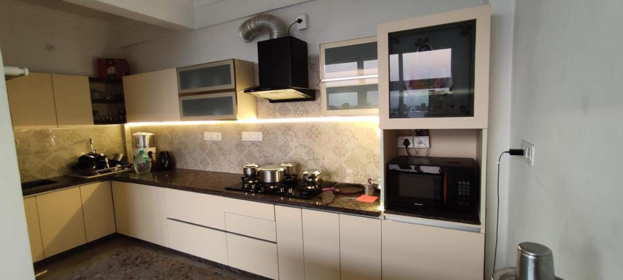 Rvr Abode -Private Rooms بنغالور المظهر الخارجي الصورة
