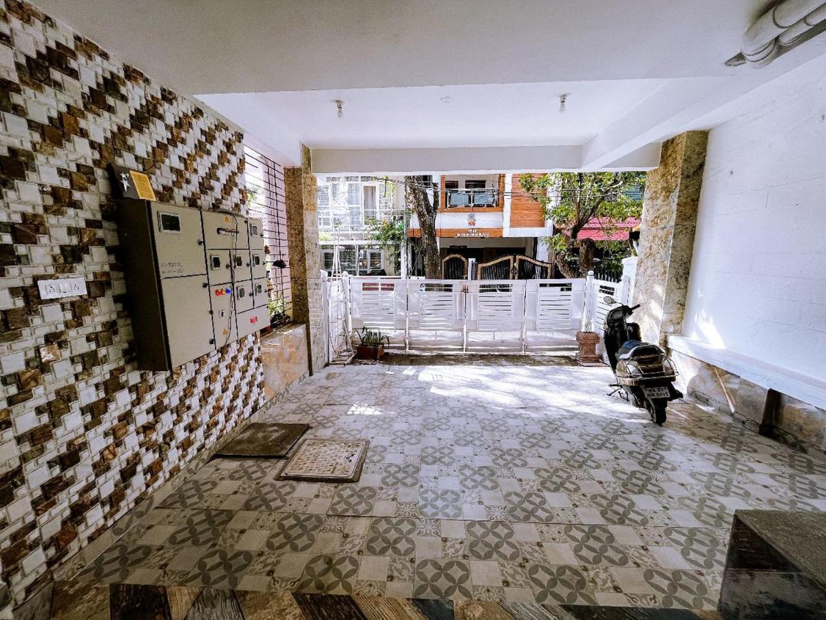Rvr Abode -Private Rooms بنغالور المظهر الخارجي الصورة